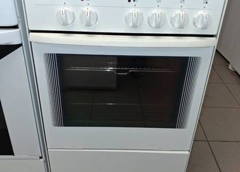 KUCHENKA ELEKTRYCZNA Z BLATEM CERAMICZNYM BOSCH