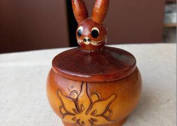 Szkatułka drewniana z PRL-U