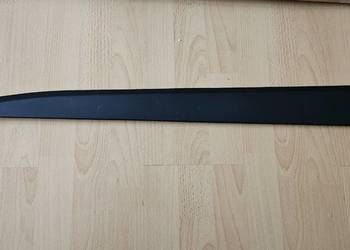 Toyota Aygo X listwa drzwi przód kierowcy