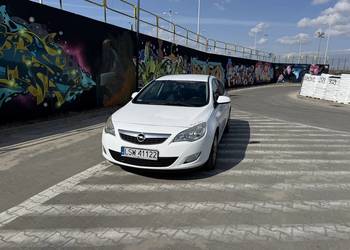 Opel Astra J 1.7 cdti 2011