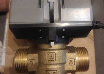 Honeywell Zawór 3-drogowy GZ 1" Z SIŁOWNIKIEM VC4013