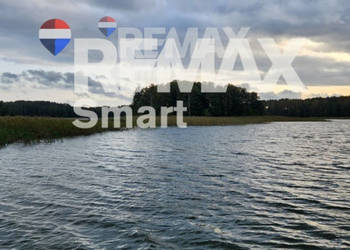 Działka budowlana z linią brzegową, Skolity