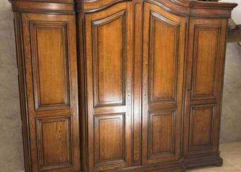 Solidna dębowa szafa czterodrzwiowa