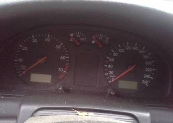 VW PASSAT B5 benzyna 1.6 1.8 2.0 LICZNIK ZEGARY europa .duzo
