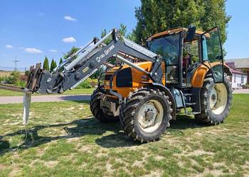Ciągnik Renault Claas Ares