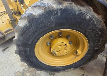Opona cat 340/80r20 michelin power cl
