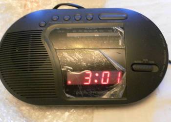 Radiobudzik PRECISION z Wyświetlaniem Zegara.