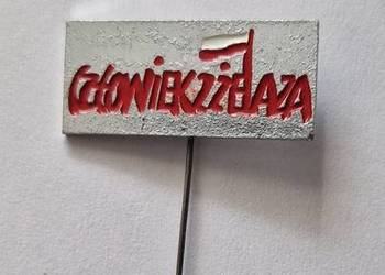 Przypinka/wpinka/pin do filmu “Człowiek z żelaza” - vitage PRL (1981)
