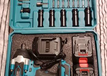 Mocny klucz udarowy z akcesoriami