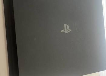 Witam sprzedam PlayStation 4 z płytą GTA nową