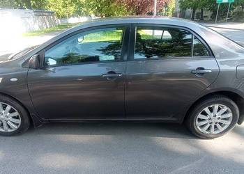 Śliczna toyota corolla lub zamiana