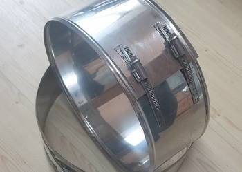 Obejma zaciskowa szeroka do połączeń elementów