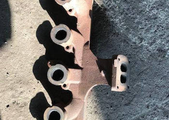 John Deere - Kolektor Wydechowy ~ [John Deere] - R535059