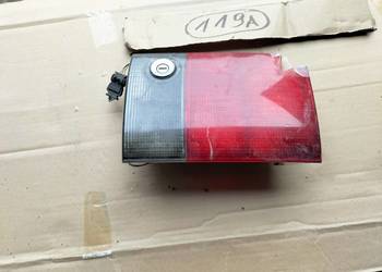 AUDI 80 B4 SEDAN LAMPA TYŁ TYLNA PRAWA + ZAMEK + 2X UCHYT ŻARÓWKI