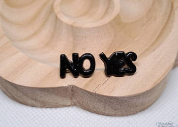Kolczyki czarne Yes No #u105