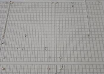 Siatki metalowe naścienne