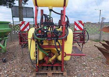 Opryskiwacz HARDI 800 l 15 m nie amazone berthoud