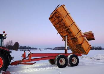 Sprzedam przyczepę skorupowa 10 t zarejestrowana automatyczna klapa