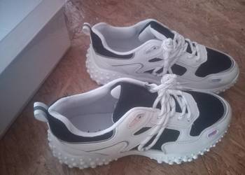 Buty damskie biało - czarne obuwie sportowe sneakersy r.39
