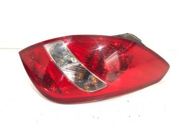 LAMPA PRAWY TYŁ HYUNDAI i20 92402-1J000 Hatchback ŚWIATŁO TYLNA, PRAWA