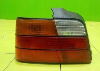BMW 3 E36 90-99 4D lampa lewa tyl 8368323T
