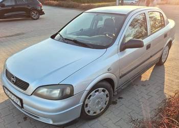 Opel Astra G - hak, gaz