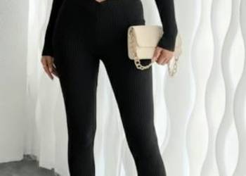 Czarne legginsy prążkowane.  Roz.  S/M.  Luksusowe.  Poszukiwane.  Unikat.