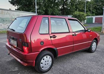 Dobrze zachowany Fiat UNO 1.0