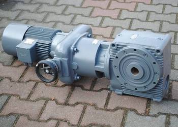 Motoreduktor kątowy 3kw. z regulacją 12,6-63obr.