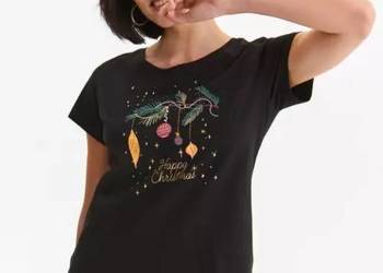 czarny t-shirt ze świątecznym nadrukiem Top Secret