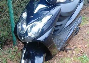 Pakiet skuterów z Niemiec 125/50 sym Yamaha Rex Kingway Baotian  itp