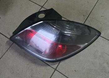 Lampa tylna Opel Astra H GTC