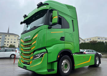 Ciagnik z Euro 6 Iveco 440 S 49T