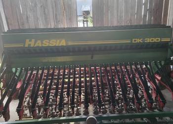 Siewnik zbożowy Hassia DK 300 plus agregat z wałem crosskill