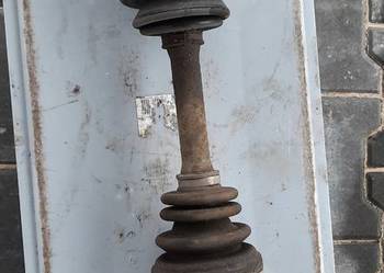 Półoś lewa nissan Almera n16 2.2 Di