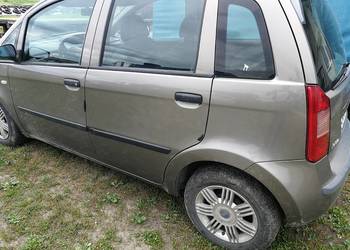 Fiat Idea drzwi klapa lampa błotnik silnik części