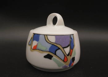 Porcelanowa cukiernica marki Seltmann Weiden z kolekcji Scarlett