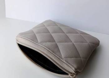 Kosmetyczka saszetka skórzana pikowana beżowa