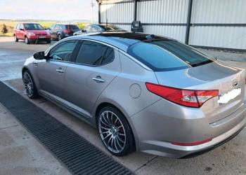 Kia Optima 10- sedan szyba tylna tył