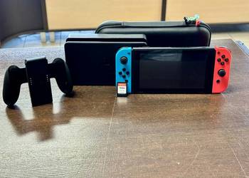 Konsola NINTENDO SWITCH HAC-001(-01) + Gra + Akcesoria