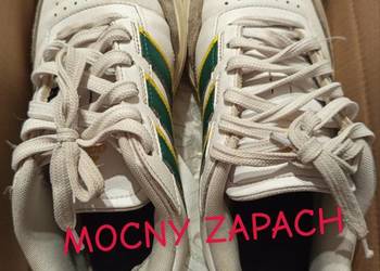 Mocno pachnące buty