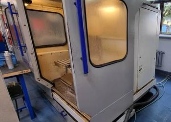 Frezarka MIKRON UM 600