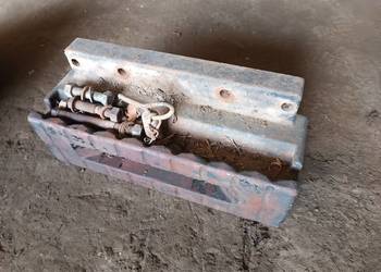 Wspornik mocowanie obciazników Case 5120, 5130, 5140, 5150, MX