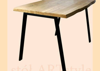 Stół dębowy na metalowych nogach, styl loft
