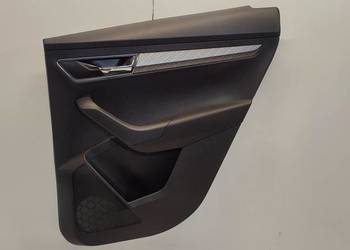 SKODA KAROQ BOCZEK DRZWI PRAWY TYŁ 57A867024CE
