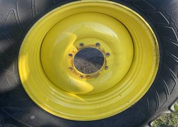 FELGA TYLNIA 16LX30 , AXE41433 JOHN DEERE W540, W550, W650, T550, T660, 