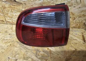 Lampa lewa tył toledo 2