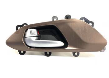 KLAMKA WEWNĘTRZNA LEWY PRZÓD CHRYSLER PACIFICA Minivan