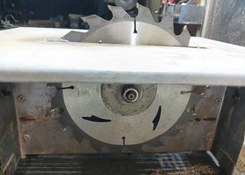 Piła przecinarka stołowa 600W  230V widia pilarka