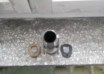 Lejek metalowy do kanistra PRL